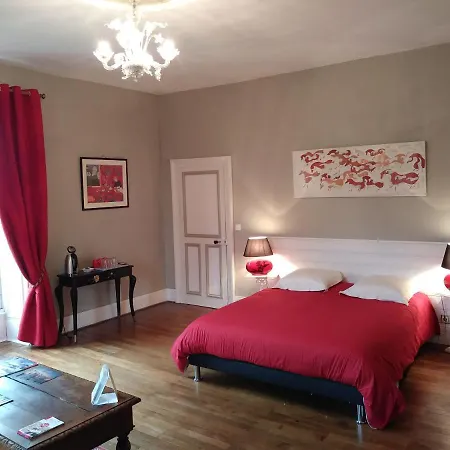 Bed & Breakfast Les Hotes Du Prieure 3*
