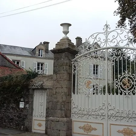 Les Hotes Du Prieure 3* Treize-Vents