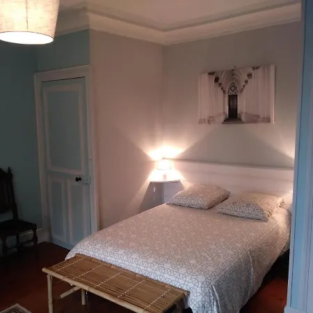 Les Hotes Du Prieure 3* Treize-Vents