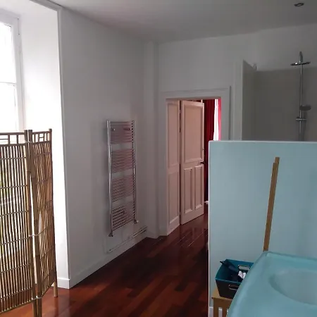 Les Hotes Du Prieure Bed & Breakfast Treize-Vents