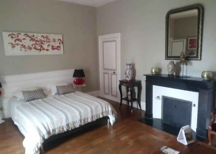 Les Hotes Du Prieure 3* Treize-Vents